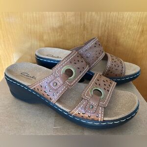 Clarks Tan  Lexi Laurel Real Leather Sandals 7.5 - New